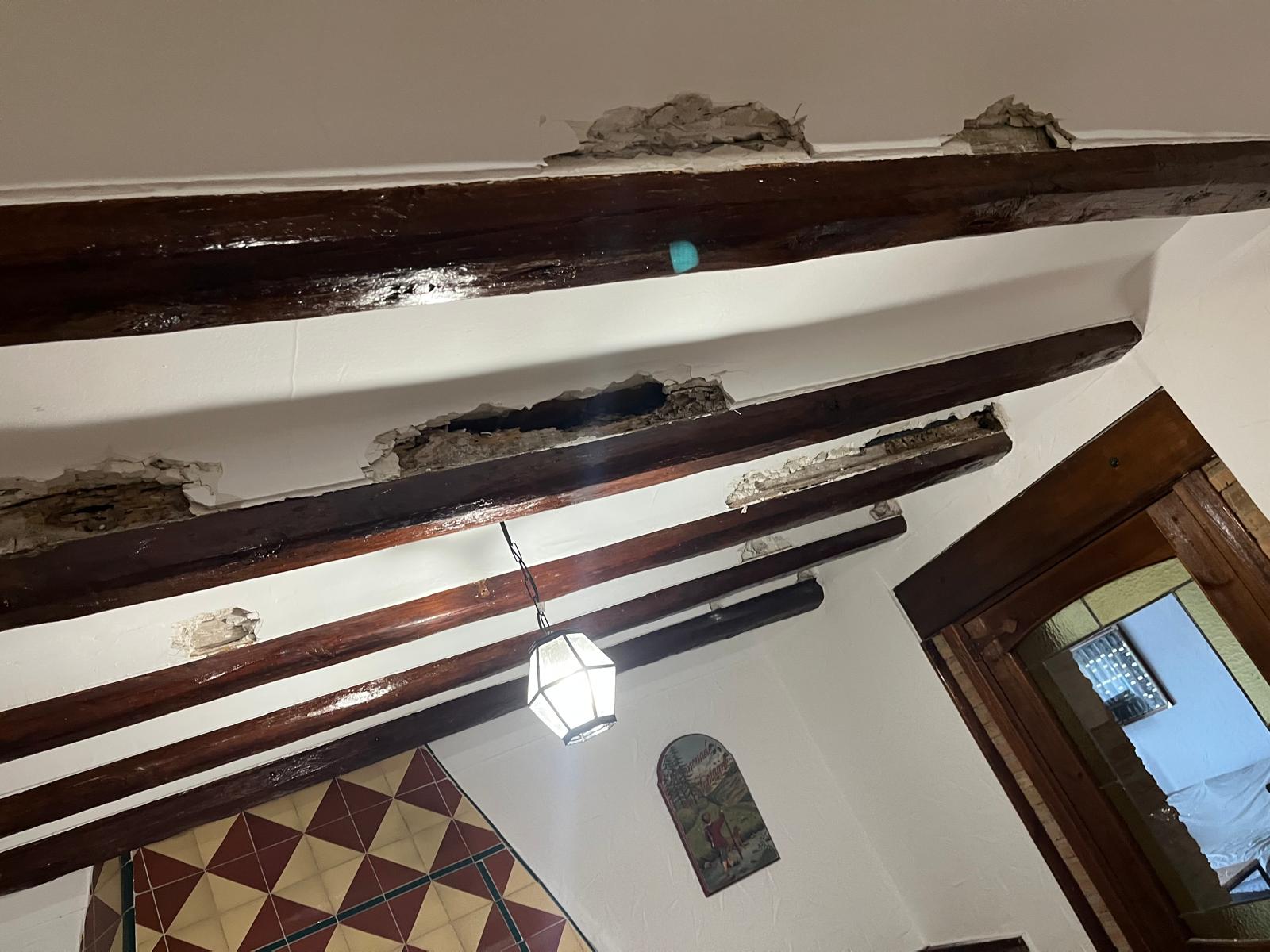 Inspección completa del techo y vigas